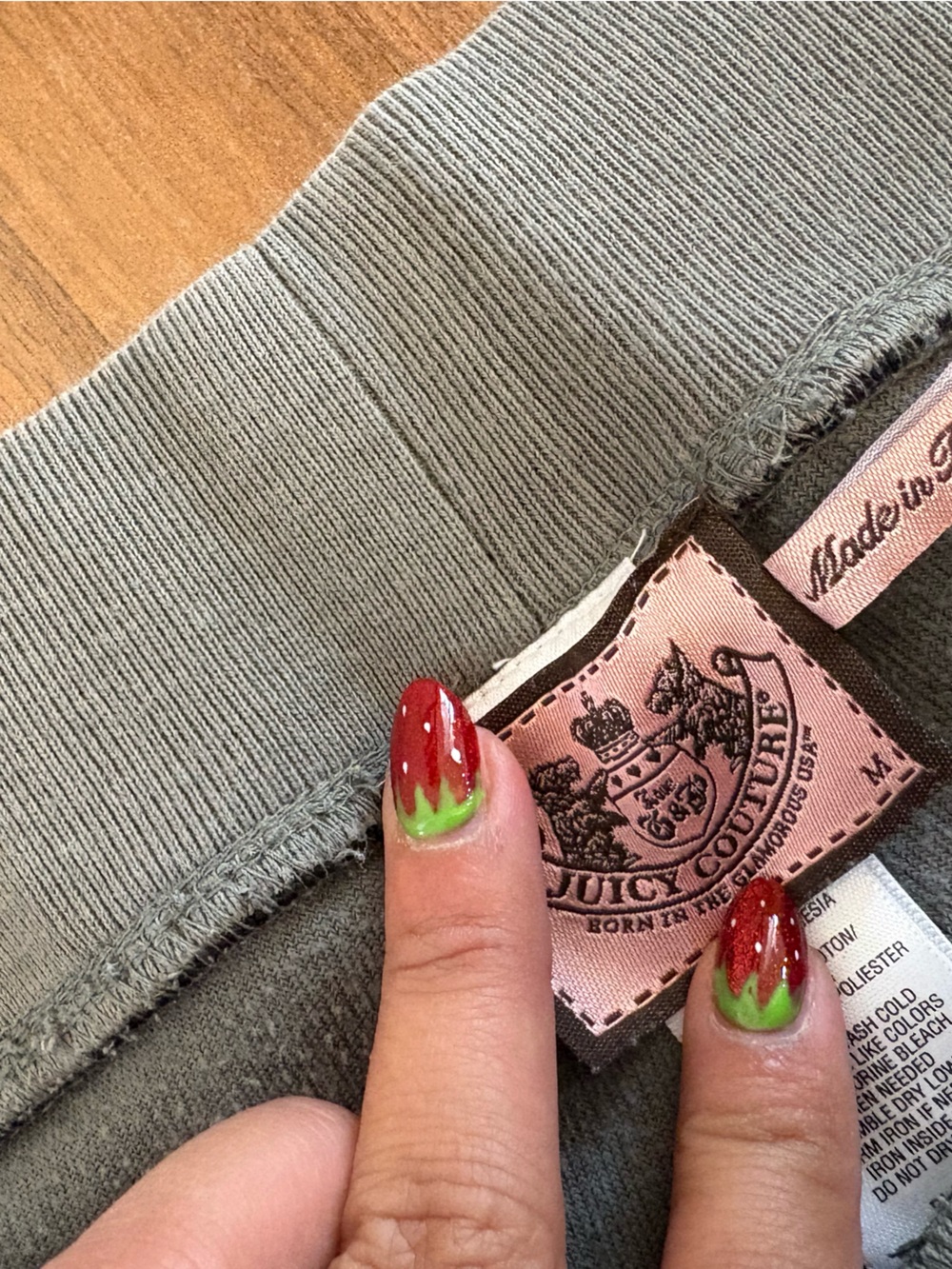 Juicy Couture Girls' Grey Velour Jogger‎ Pants - Picture 5 of 6